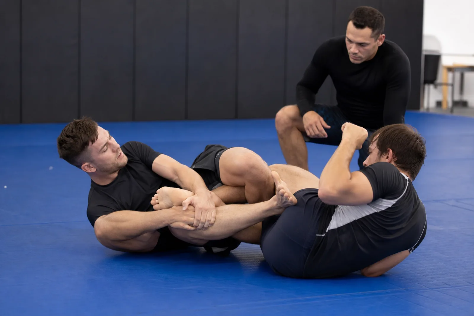 What submissions are illegal for kids and juveniles in IBJJF?